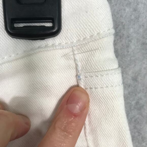 Jessica Simpson Jeans Size 26 Slim Straight Stretch Raw Frayed Hem Shark Bite - Picture 13 of 13